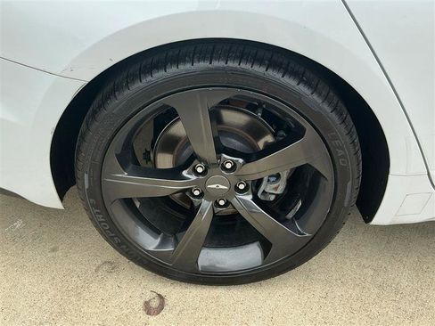 Used 2019 Genesis G70 2.0T Advanced w/ Sport Package image 25