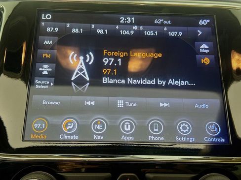 Used 2020 Jeep Grand Cherokee Limited image 18