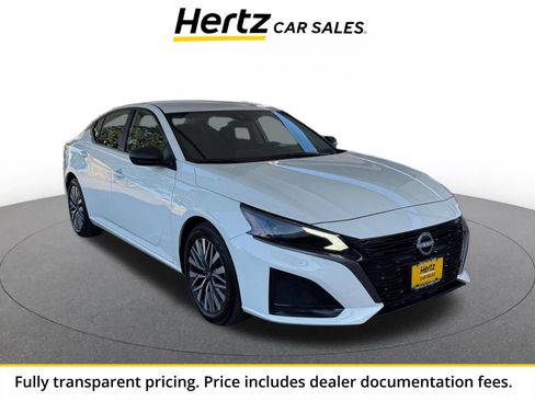 Used 2026 Nissan Altima 2.5 SV FWD image 1