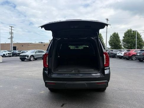 Used 2023 GMC Yukon XL AT4 AWD/4WD image 6