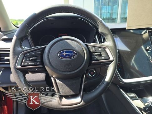 Used 2025 Subaru Outback Premium image 10