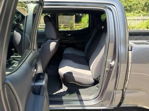 Used 2023 Toyota Tacoma TRD Sport AWD/4WD image 24