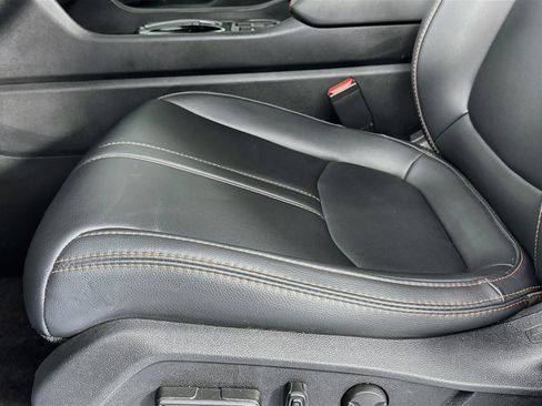 Certified 2025 Honda Pilot TrailSport image 18