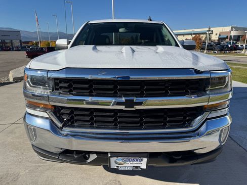Used 2018 Chevrolet Silverado 1500 LT w/ All Star Edition image 4