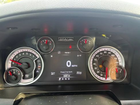 Used 2020 RAM 1500 Tradesman w/ Chrome Plus Package RWD image 20
