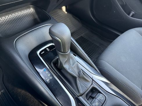 Used 2021 Toyota Corolla SE w/ SE Premium Package image 29