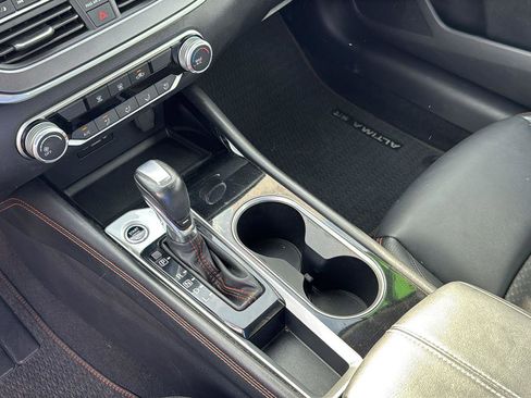 Used 2023 Nissan Altima 2.5 SR image 18