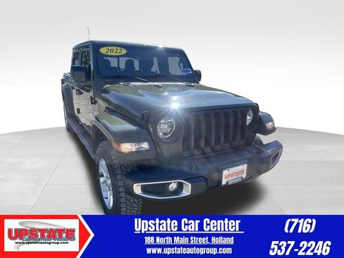 Used 2022 Jeep Gladiator Sport AWD/4WD image 1