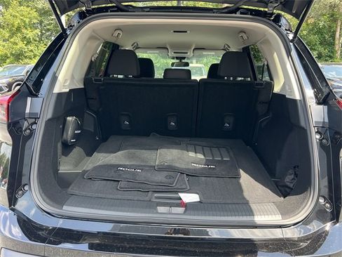 Certified 2025 Nissan Rogue S image 19