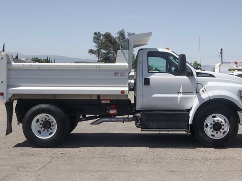 Used 2022 Ford F650 2WD Regular Cab Super Duty image 10