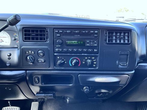 Used 2004 Ford F250 Harley-Davidson AWD/4WD image 13