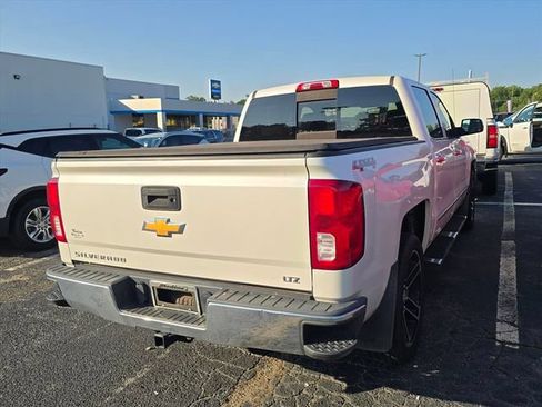 Used 2017 Chevrolet Silverado 1500 LTZ AWD/4WD image 5