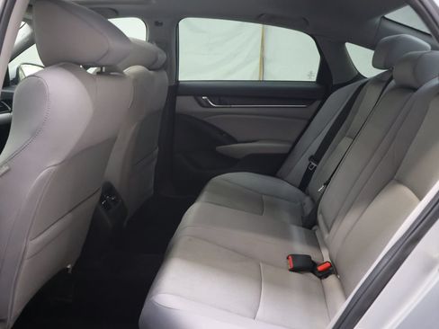 Used 2018 Honda Accord EX image 14