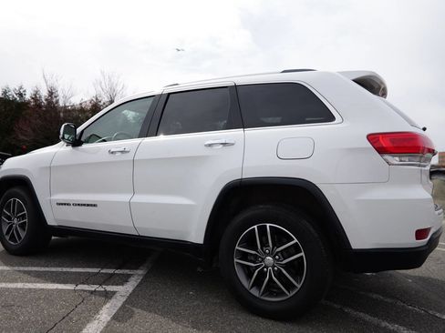 Used 2017 Jeep Grand Cherokee Limited w/ Luxury Group II RWD image 6