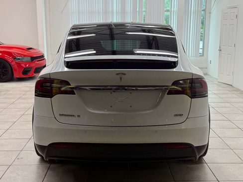 Used 2016 Tesla Model X 75D AWD/4WD image 8