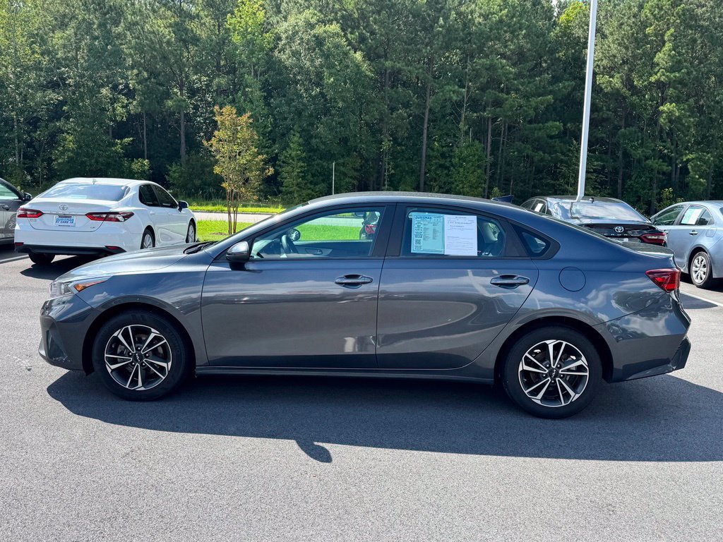 Used 2024 Kia Forte LXS FWD image 3