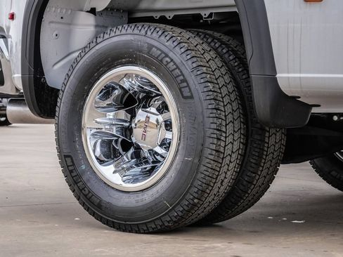 New 2026 GMC Sierra 3500 SLE w/ SLE Value Package AWD/4WD image 64