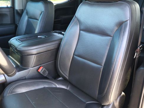 Used 2019 GMC Sierra 1500 SLT w/ SLT Premium Plus Package AWD/4WD image 16