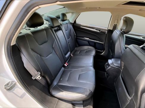 Used 2014 Ford Fusion Titanium FWD image 19