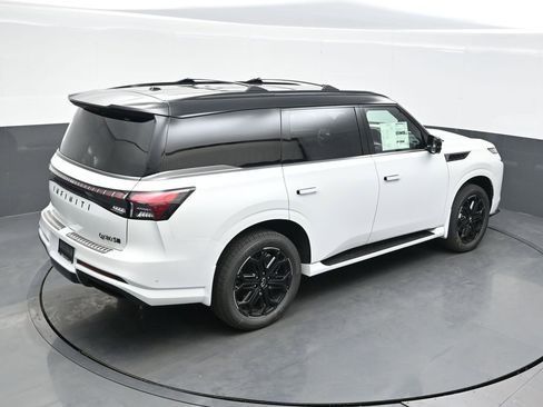 New 2026 INFINITI QX80 4WD w/ Sport Exterior Package image 33