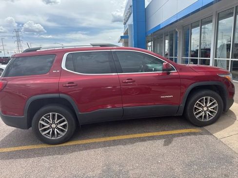 Used 2019 GMC Acadia SLE w/ Driver Alert Package I FWD image 4