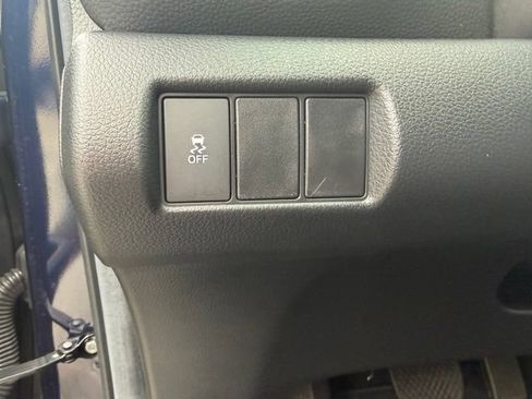 Used 2025 Honda Pilot Sport image 18