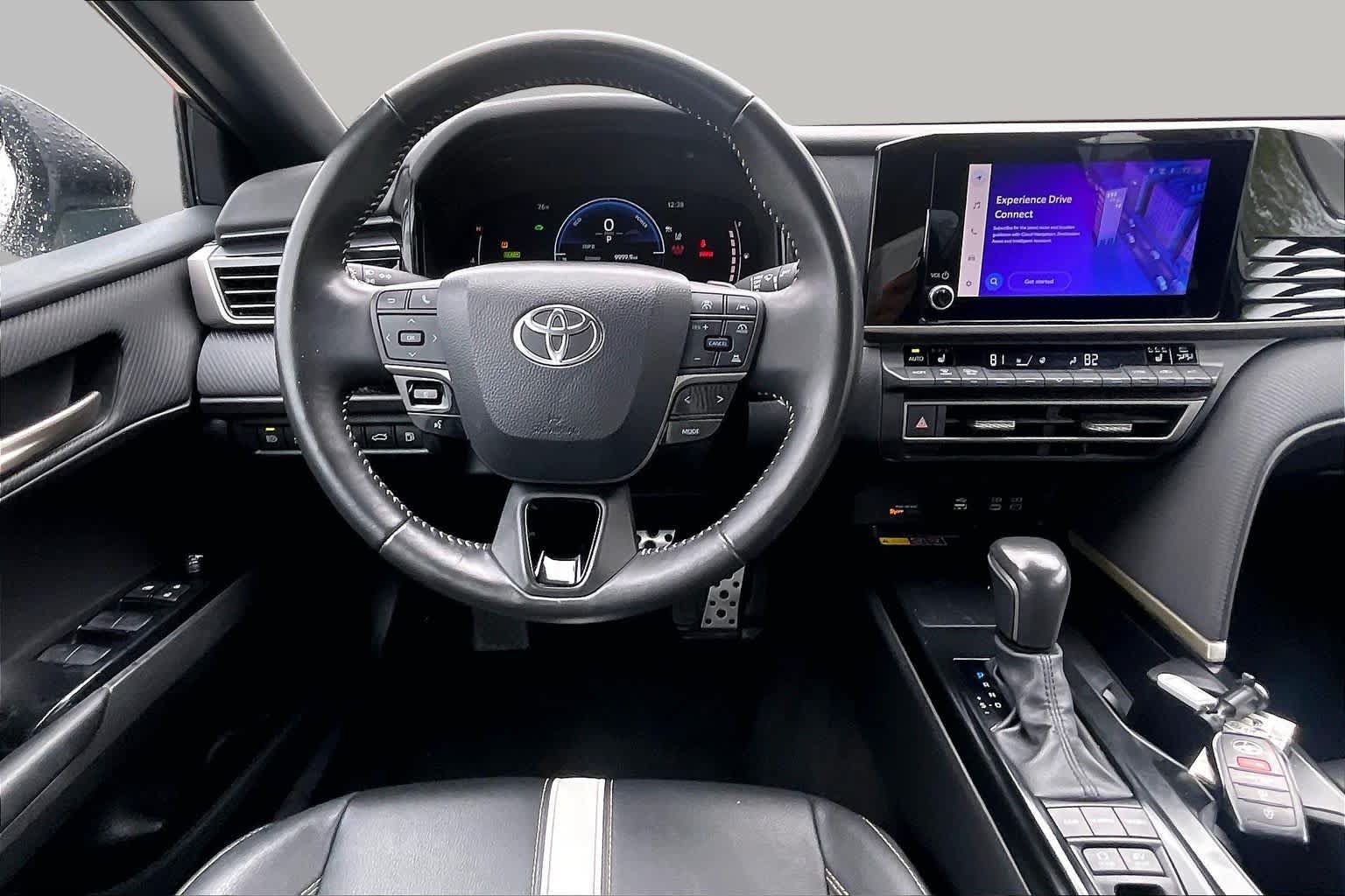 Used 2025 Toyota Camry SE w/ Convenience Package AWD/4WD image 6