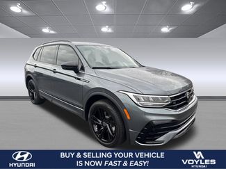 Used 2024 Volkswagen Tiguan SE R-Line video 1