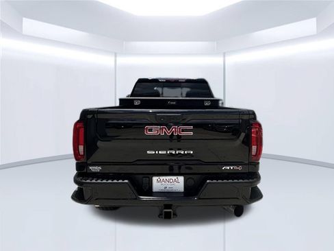 Used 2020 GMC Sierra 2500 AT4 w/ AT4 Premium Package AWD/4WD image 3