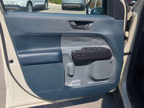 Used 2024 Ford Maverick Lariat w/ Black Appearance Package FWD image 11