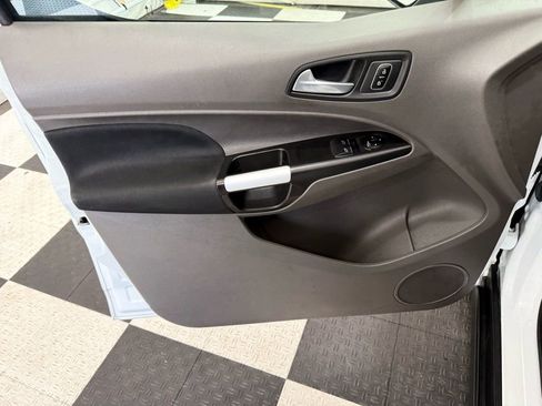 Used 2023 Ford Transit Connect XLT image 11