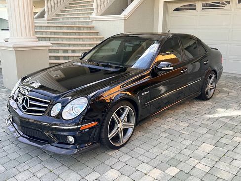 Used 2008 Mercedes-Benz E 63 AMG Sedan image 28