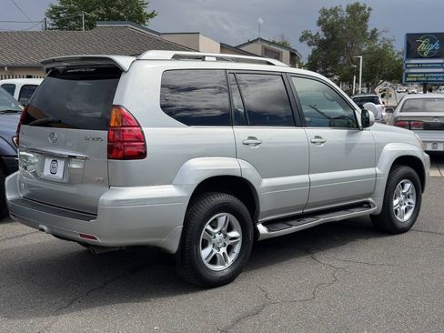Used 2004 Lexus GX 470 w/ Preferred Accessory Pkg AWD/4WD image 20