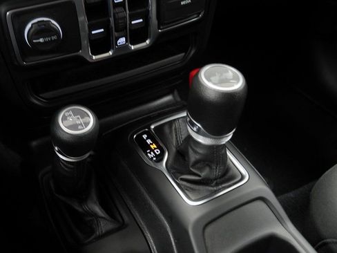 Certified 2023 Jeep Wrangler Sport S image 33