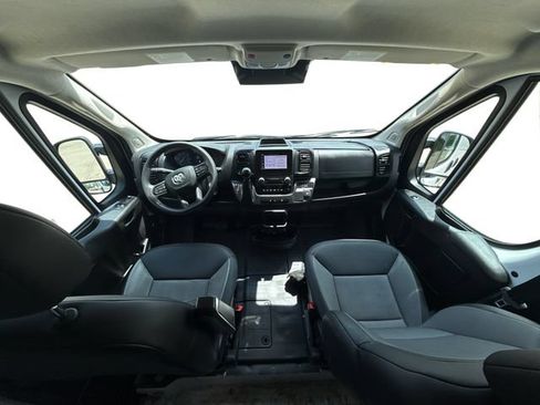 Used 2025 RAM ProMaster 3500 w/ Convenience Group FWD image 13