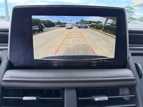 Used 2023 GMC Yukon SLT RWD image 15