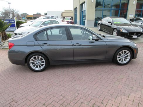 Used 2016 BMW 320i Sedan image 59