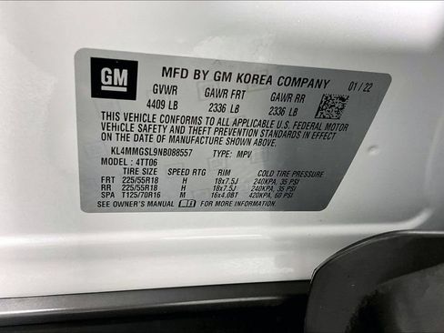 Certified 2022 Buick Encore GX Essence w/ Advanced Technology Package AWD/4WD image 18