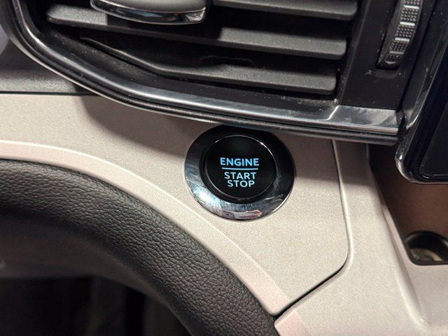 Used 2024 Ford Explorer XLT w/ Equipment Group 202A AWD/4WD image 12