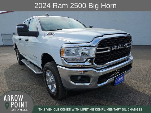 Used 2024 RAM 2500 Big Horn AWD/4WD image 2