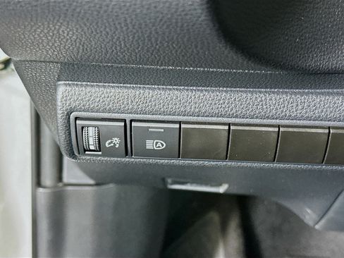 Used 2024 Toyota Corolla LE FWD image 17