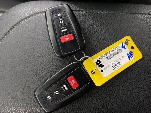 Certified 2022 Toyota Camry XSE FWD image 24