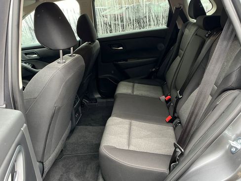 Used 2025 Nissan Rogue SV image 20