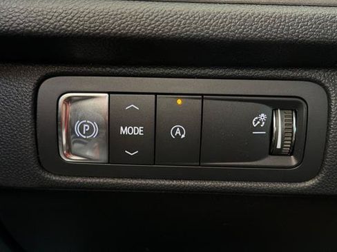 New 2026 Chevrolet Traverse LT w/ Midnight/Sport Edition FWD image 31