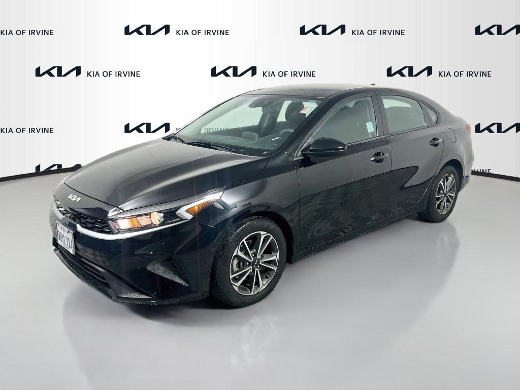 Certified 2023 Kia Forte LXS FWD image 4