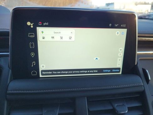 Used 2024 GMC Yukon AT4 w/ AT4 Premium Plus Package image 11