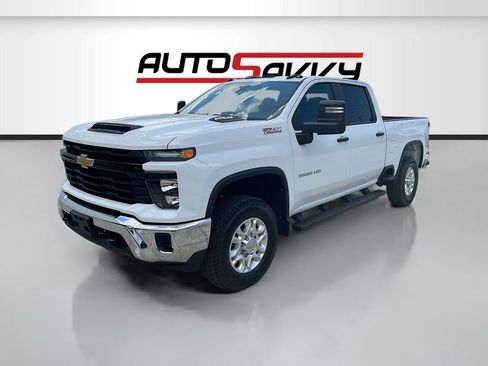Used 2025 Chevrolet Silverado 3500 W/T w/ WT Convenience Package AWD/4WD image 3