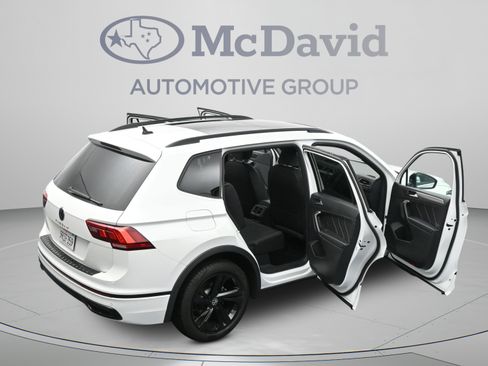 Used 2024 Volkswagen Tiguan SE R-Line FWD image 47