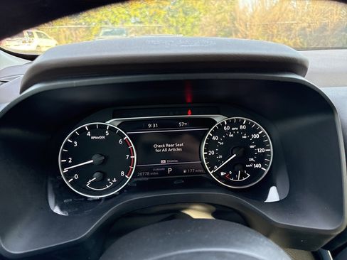 Certified 2023 Nissan Rogue SL w/ SL Premium Package image 13