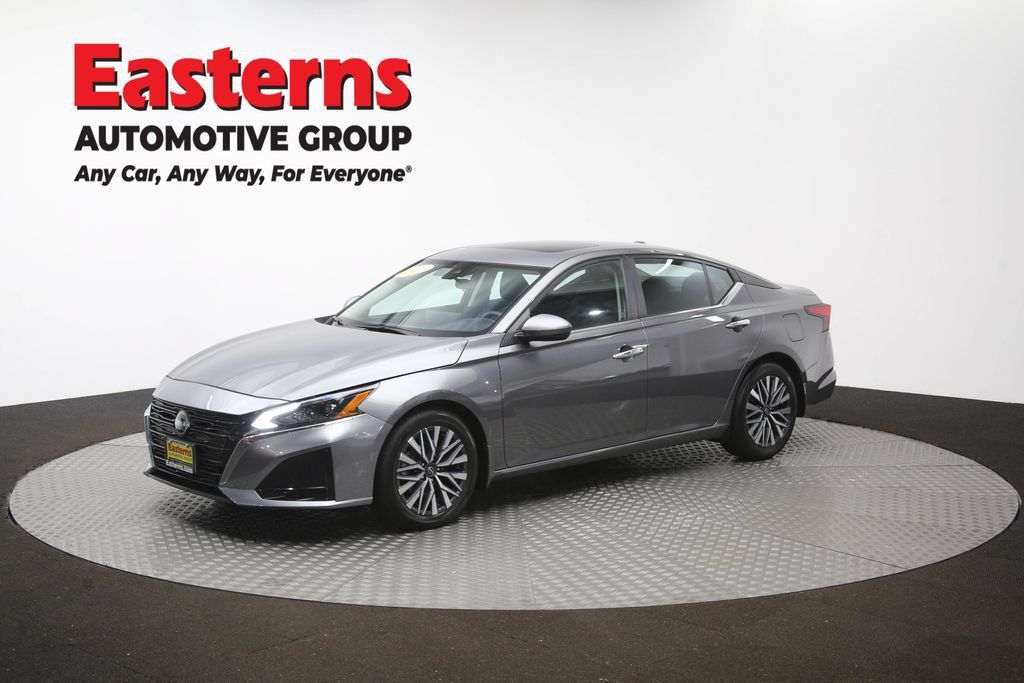 Used 2023 Nissan Altima 2.5 SV w/ SV Premium Package FWD image 56